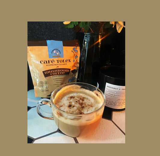 Una taza de café te quita la hambre y la ansiedad!! Te ayuda a múltiples condiciones. Invita a tus amiga a un delicioso día de café. Y te amarán, es como un regalito de corazón. Te recomiendo una taza de café